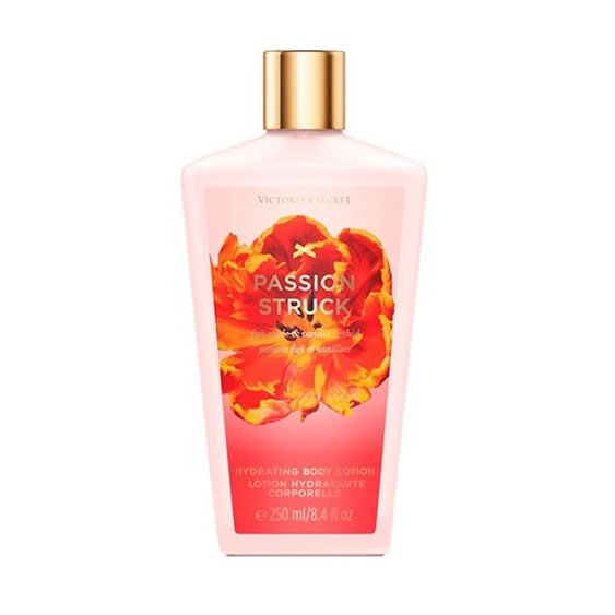 Victoria's Secret Passion Struck Hydrating Body Lotion 250ML
