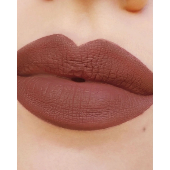 Astra Hypnotize Liquid Lipstick - 01 Ambitious