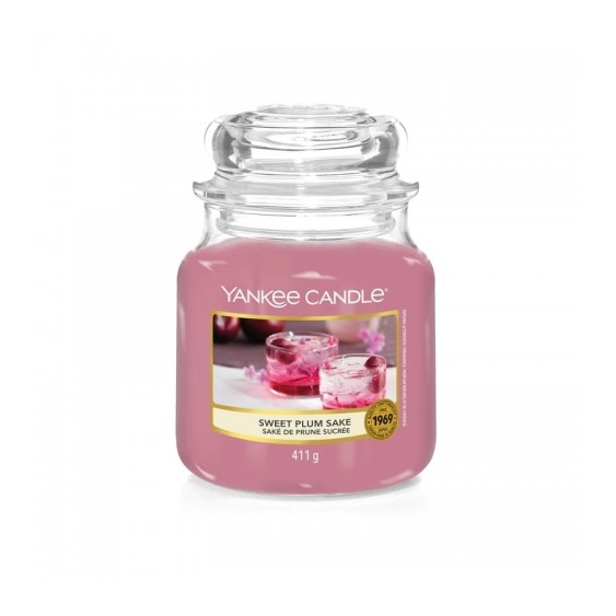 Yankee Candle Sweet Plum Sake Candela Profumata In Giara Media 411 G