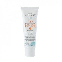 General Topics Aknicare Sun Spf30 Emulsione Solare 50 Ml