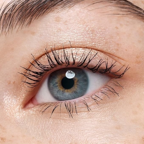 Catrice Metallic Spark Ombretto In Crema - 010 Champagne Chic